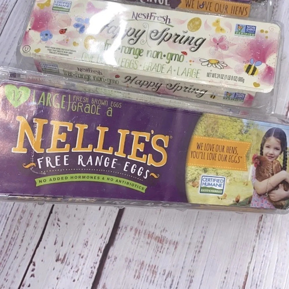 Set of 3 egg cartons - Picture 2 of 5